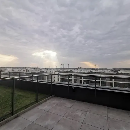 Sunset Terrace Stadion فروتسواف
